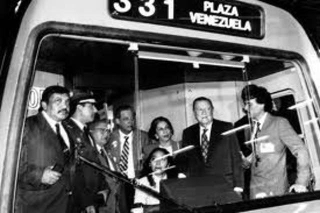 Inauguracion del Metro de Caracas