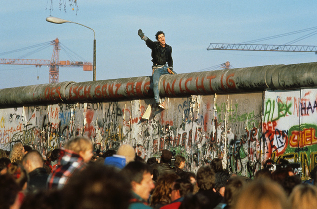 Fall Of Berlin Wall