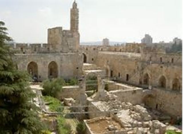 French and Italian Crusaders Capture Jerusalem
