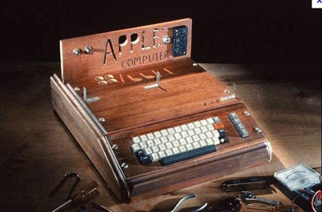 Первый персональный компьютер