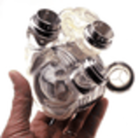 The first fake heart