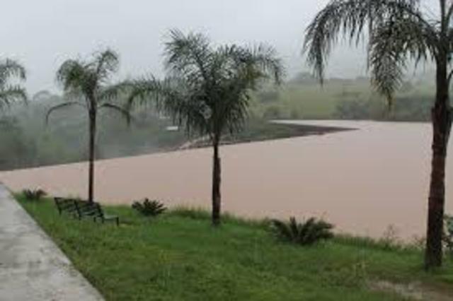 Recorre Tamazula de Gordiano, afectado por tormenta tropical