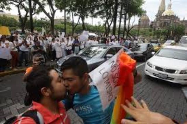 Se pronuncia a favor de la libre convivencia