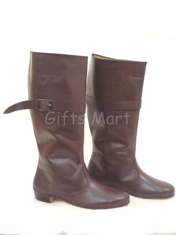 Used signs with pictures of items