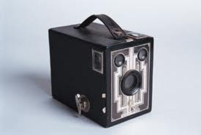 first handheld camera