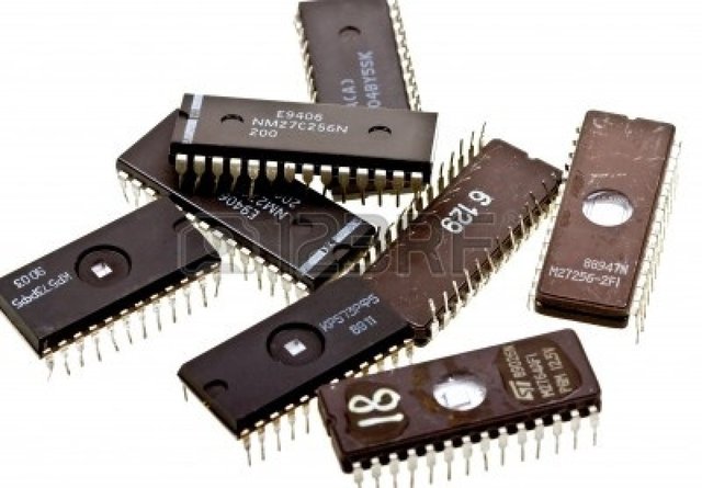 TERCERA GENERACIÓN (1964-1970)