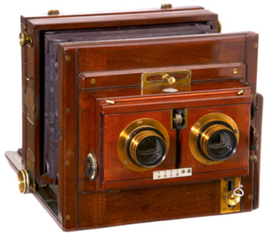 Stereoscopic camera is introduced