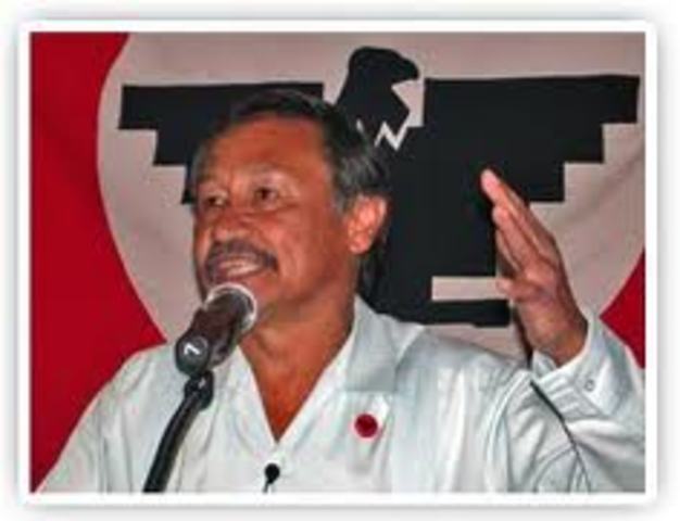 Arturo Rodriguez becomes UFW president.