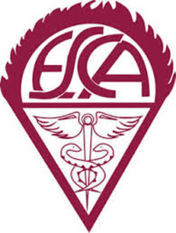 Entro a la ESCA a estudiar la LIC. en Relaciones Comerciales