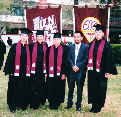 Me recibo como Lic. en Relaciones Comerciales