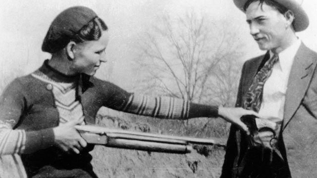 Bonnie and Clyde get shot