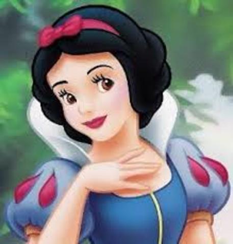 SNOW WHITE AND THE SEVEN DWARFS