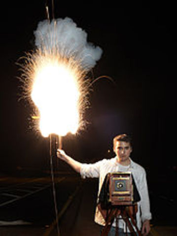 Modern flash bulb was invented