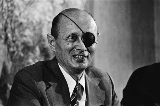Gen. Moshe Dayan commands the conquest of Jerusalem