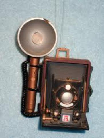 Modern flash bulb was invented