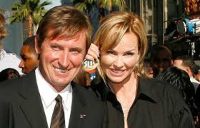 Wayne Gretzky is Married