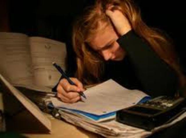 "Estrés académico en estudiantes universitarios"