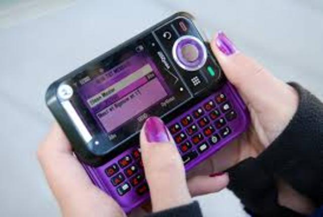 AT&T introduces text messaging to the US