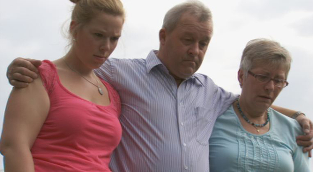 Simone's parents lose faith with Tobias
