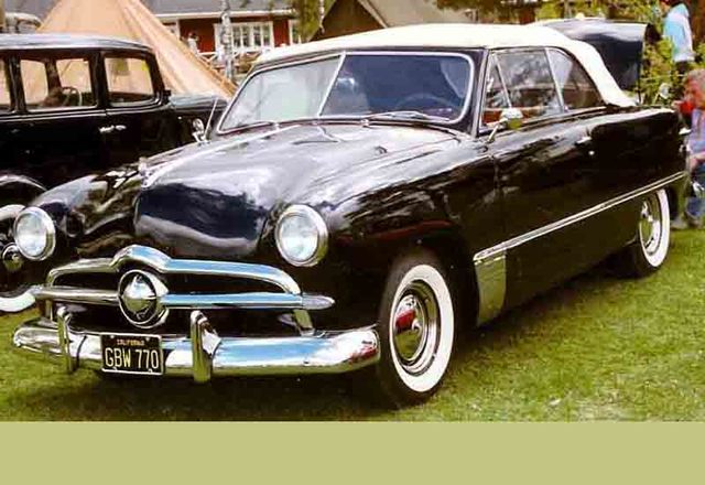 Ford 76 Custom De Luxe Convertible Coupe