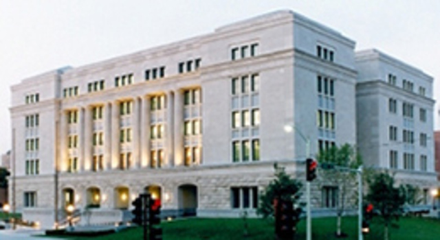 1990 – IL State Library building dedicated
