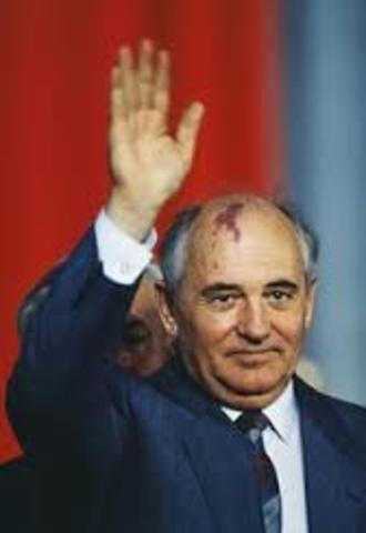 Mikhail Gorbachev power in USSR
