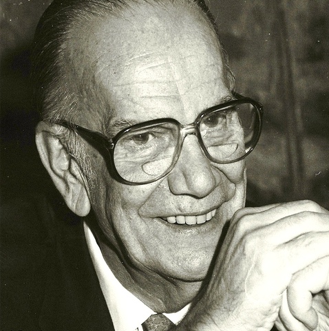Camilo José Cela ingresa en la RAE