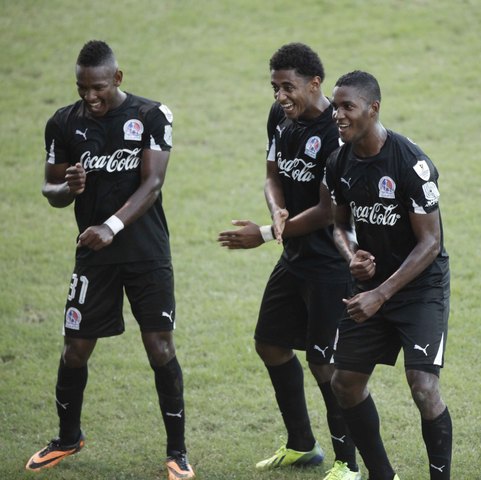 Olimpia bailó a Marathón