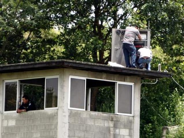 Emplazan a telefonias para bloquear llamadas