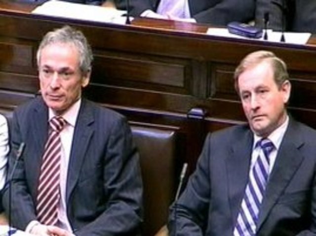 Lenihan unveils Budget 2009