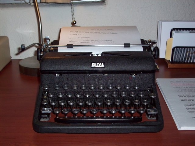 Maquina de escribir de "pelota de golf"