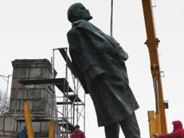 USSR Collapses & Russia is Back