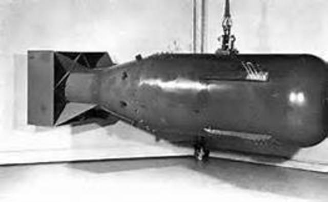 First Atomic Bombs dropped