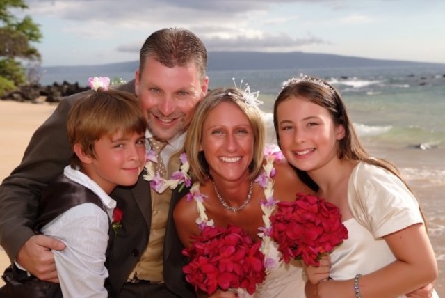 Eu viajei para o Hawaii quando os meus pais casaram.