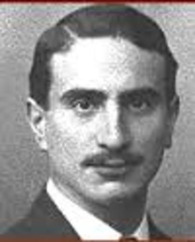 Dr. Reuben Ottenberg performs the first transfusion using cross matching