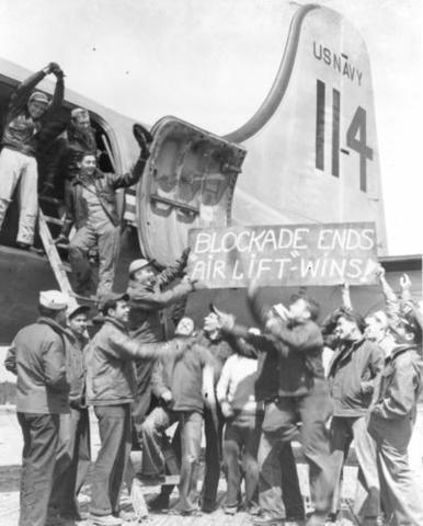 Berlin Blockade Ends