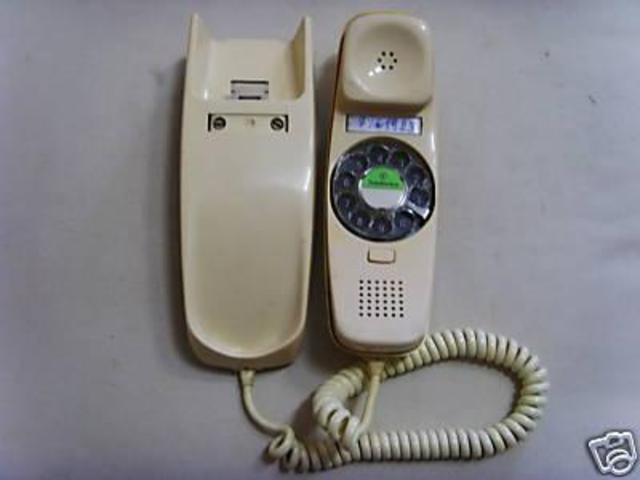 Electrónica Aplicada al RADIO y TELÉFONO Lee De Forest inventa el Audion (triode) basado en el diodo de Flemming; se desarrollan filtros básicos por Campbells y otros.