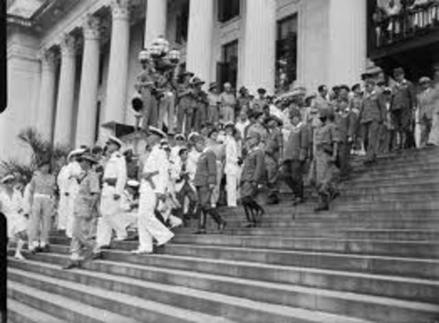 Japan army signed the surrender treaty in Municipal Building (City Hall, Singapore)