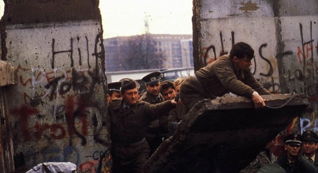 Cae el muro de Berlín