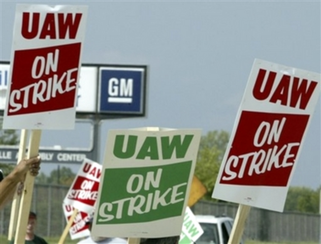 The Auto Workers Union Goes On Strike for 2 Days Over Job Sucurity
