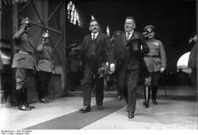 Expulsión de Calles del País