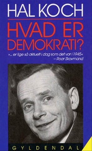 Hal Koch udgiver sin bog 'Hvad er demokrati?'