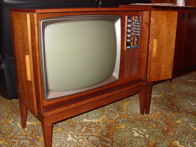 world's first 625-line television