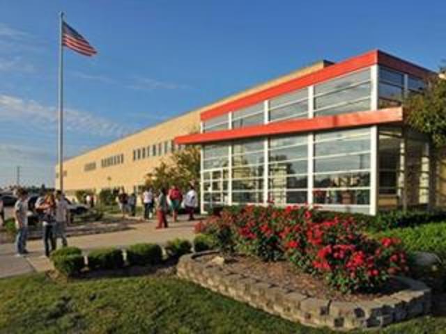 Went to Stonegate for Highschool