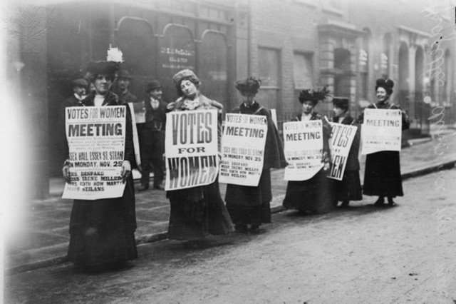 Washington allows women to vote