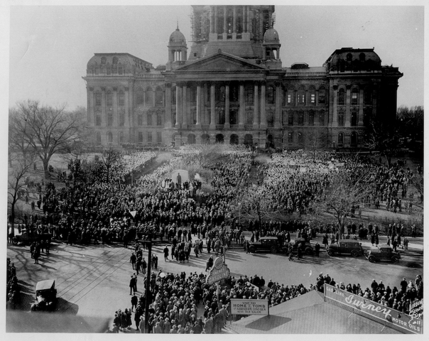 Women's Auxiliary March On State Capitol