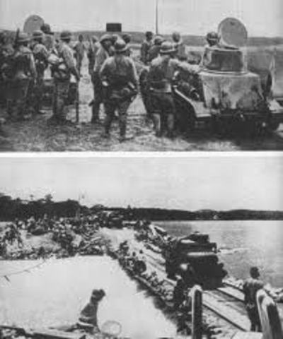 British troops retreated to Singapore and bombed the causeway