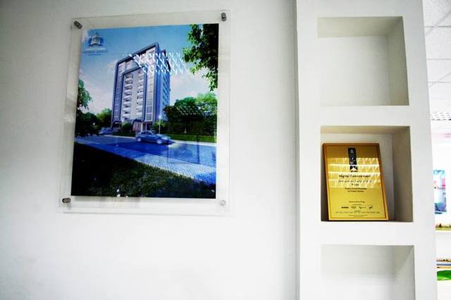 Trident Grand Riverside Award