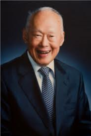 Lee Kuan Yew become Singapore's frst Prime Minister