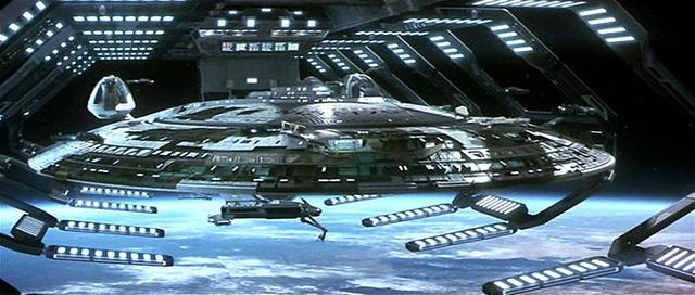 Excelsior crew drifts apart